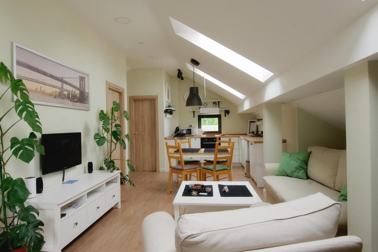 VUKAJLO apartment Belgrado Buitenkant foto